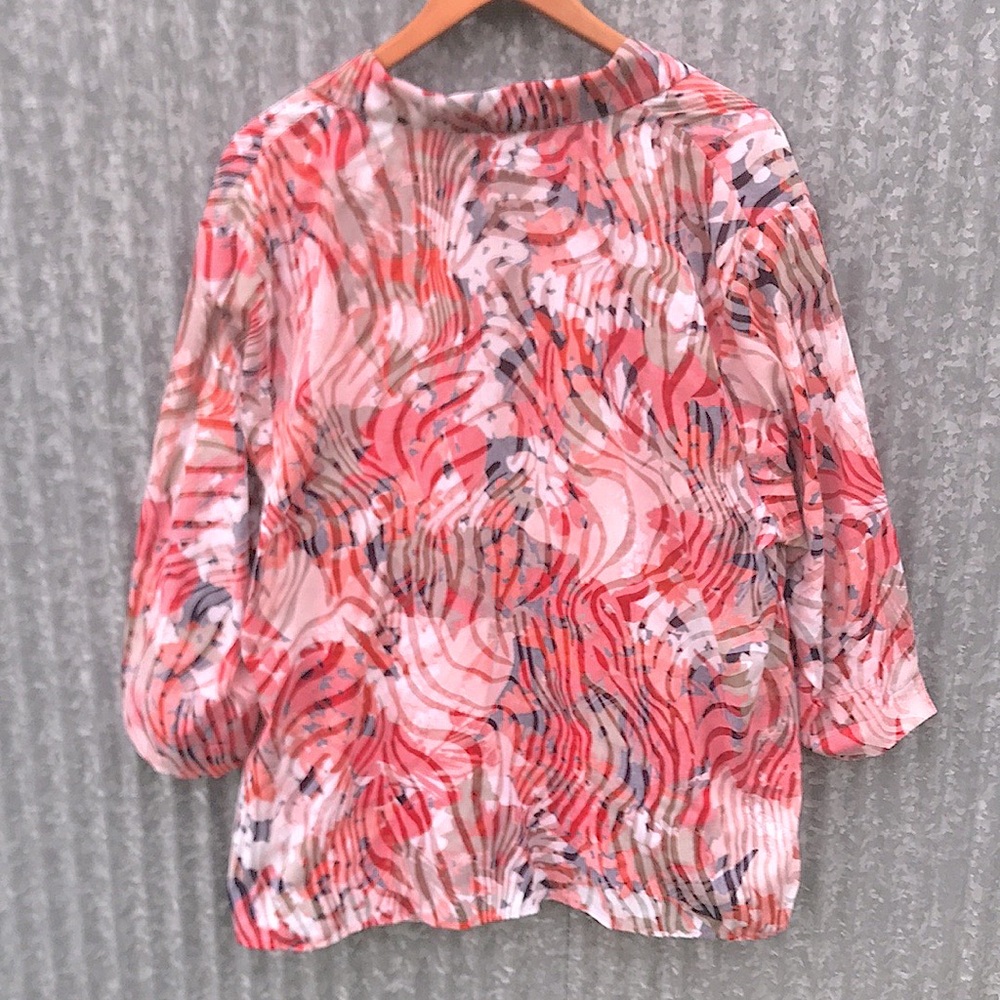 Sag Harbor Women's 2-piece Coral Tank with Patterned Button-up Shirt - Picture 6 of 10